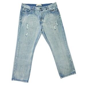 AGILE JEANS‎ Men's Size 46 Light Wash Distressed Straight Leg Denim Jeans